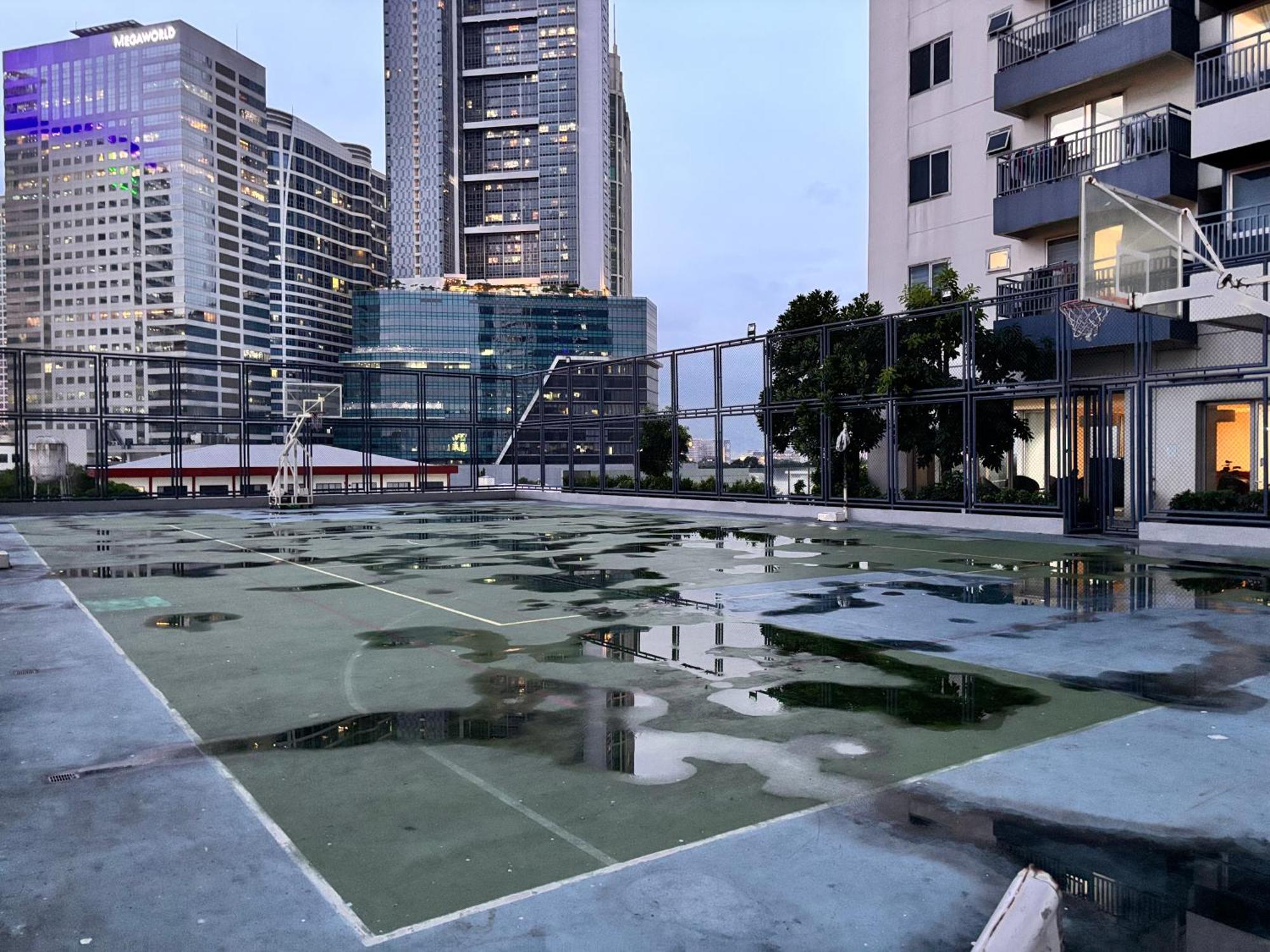 La Amore Place Pasig City Kültér fotó